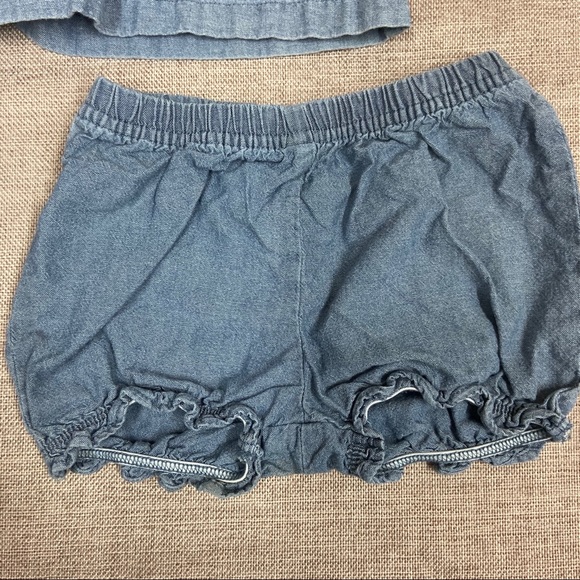 Carter’s Two Piece Outfit - Picture 5 of 6